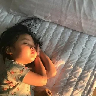 😴 emoji @CansuDerler @AsenaUserBot Paketi 1 Telegram sticker 3 of 78
