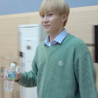 Sticker from @STIKERSVT : Seungkwan The Reason Recording Behind