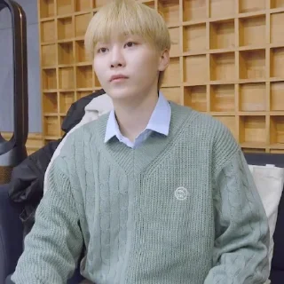 Sticker from @STIKERSVT : Seungkwan The Reason Recording Behind