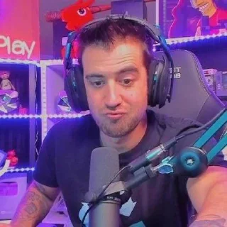 😲 emoji @somosshh Auron Telegram sticker 7 of 120