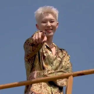 🌵 emoji @STIKERSVT : SEVENTEEN ‘HOT’ M/V BEHIND THE SCENES Telegram sticker 21 of 57