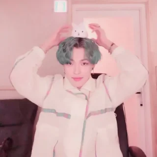 Sticker from hongjoong | @stkworld