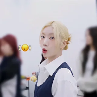 Sticker from 𝓼 ⋆ 𝑪𝒐𝒕𝒕𝒐𝒏 𝑪𝒂𝒏𝒅𝒚. @sonetos