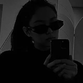 Sticker from — Jennie dark by @sxxayy