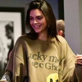 Sticker from Kendall Jenner @Kimchaaarca