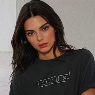 Sticker from Kendall Jenner @Kimchaaarca