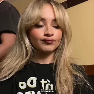 ❤️ emoji sabrina carpenter by @gifsabrina. Telegram sticker 21 of 76