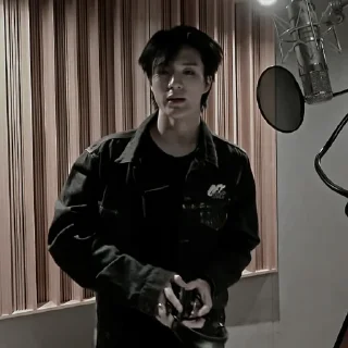 Sticker from ㅤ⌦ 𝕵ENO @XXMAFIAWEB