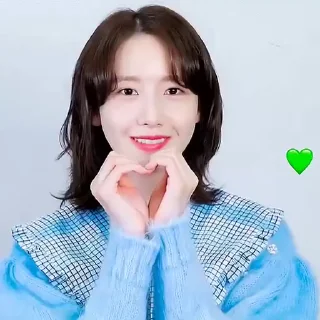 🦜 emoji Yoona by @aratickers Telegram sticker 19 of 41