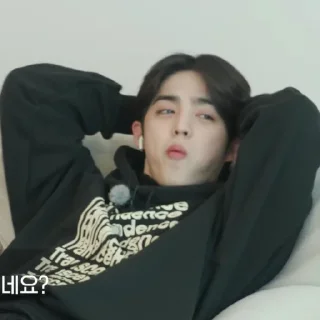 🍳 emoji @STIKERSVT : S.COUPS The Truman Show of Mr. SVT's #1 Telegram sticker 16 of 37