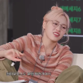 Sticker from ㅤㅤ៸ code @zi1ke ’s girlfie ?