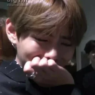 😭 emoji Kim Taehyung Telegram sticker 24 of 40
