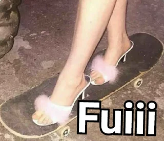 🚶‍♀ emoji Zuera da @Lyra7vidas kkkkkk Telegram sticker 22 of 120