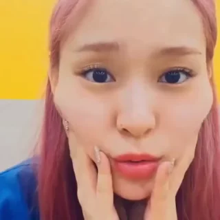 Sticker from Gahyeon • @mstypc