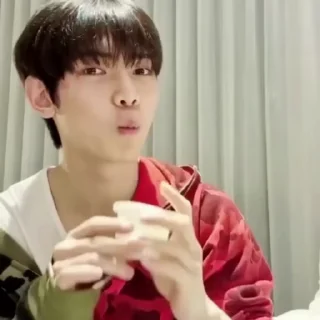 🤭 emoji Yeosang • @mstypc Telegram sticker 7 of 50