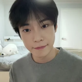 🐰 emoji @bestending as kim doyoung Telegram sticker 1 of 60