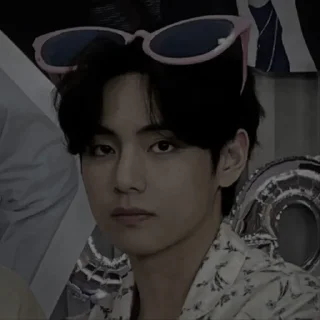 Sticker from ⌦ taehyung @virenaram00d