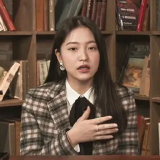 😾 emoji yeri red velvet by : @muffinsticker Telegram sticker 14 of 25