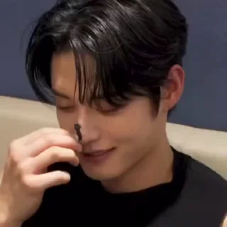 🦜 emoji Jiwoong by @aratickers Telegram sticker 23 of 60