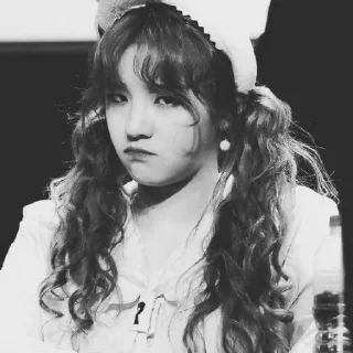 🎫 emoji `Yuqi Telegram sticker 15 of 30