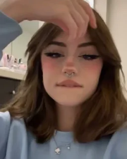 🤭 emoji Hannah by: ꫀ√ιℓ™ Telegram sticker 15 of 34