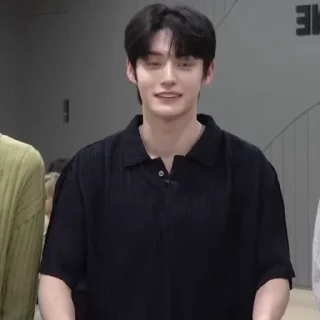 🤭 emoji Jiwoong • @mstypc Telegram sticker 24 of 45