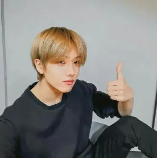 Sticker from park jisung vlive