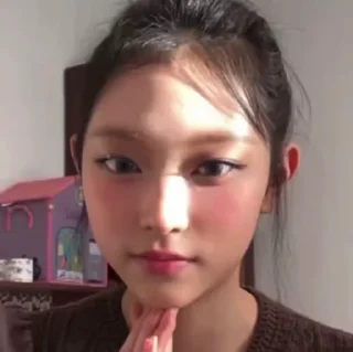 Sticker from Haerin 4.0 by @aratickers
