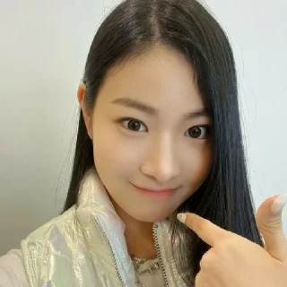 👀 emoji Aran¥ Fifty fifty (QueenLisa_509) Telegram sticker 7 of 50