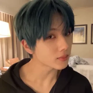 🦜 emoji Jisung 3.0 by @aratickers Telegram sticker 9 of 50