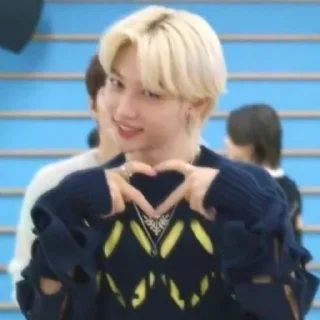 ❤️ emoji Skz líderes de la 4ta generación 😼 Telegram sticker 7 of 63