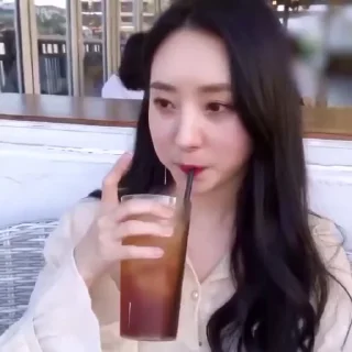 Sticker from Sua 🦊 @mwtade