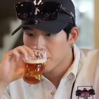 🍻 emoji Jooheon 🦊 @mwtade Telegram sticker 18 of 50