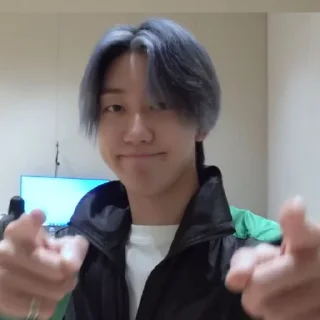 🍔 emoji @STIKERSVT : Ready to love DANCE PRACTICE BEHIND Telegram sticker 9 of 84
