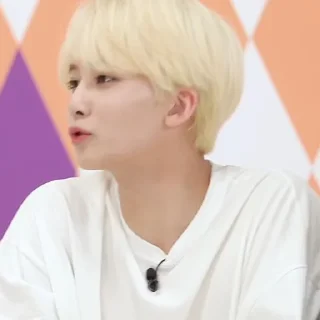 🌅 emoji @STIKERSVT : Jeonghan Tribal Games #1 & 2) Telegram sticker 18 of 39