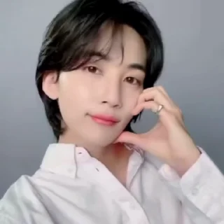 🫶 emoji Jeonghan • @mstypc Telegram sticker 3 of 47