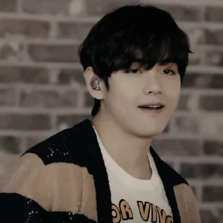 Sticker from Taehyung V.28 @XXMAFIAWEB