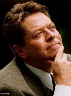 🤔 emoji ROBERT PALMER 1 @PARANAENSIS. Telegram sticker 10 of 29