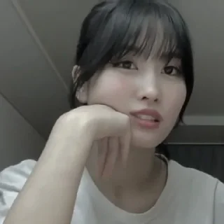 💃 emoji momo twice by : @muffinsticker Telegram sticker 22 of 25