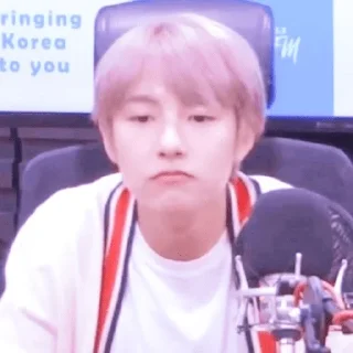 🧦 emoji 황 RENJUN • @STICKERARCHIVEE Telegram sticker 14 of 26
