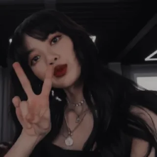 🦢 emoji ☁ ◜LALISA #2 @chevstickers Telegram sticker 10 of 21