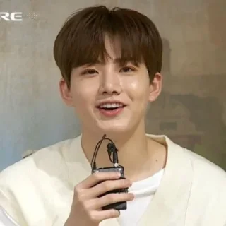 🍾 emoji ⎙Junkyu by @stickertreasure Telegram sticker 10 of 38