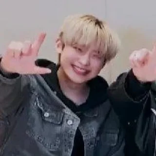 🦊 emoji ☆★ @CRYBIER ⵓ KIM SUNOO ♡𝀸𝄒 Telegram sticker 17 of 120