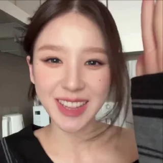 🦜 emoji Heejin 3.0 by @aratickers Telegram sticker 16 of 50