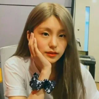 🚓 alyssa mood, sticker Telegram 15 sur 23