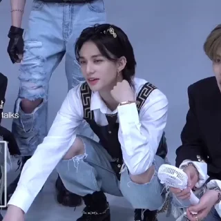 🪁 Hwāng . @HyunjinGifz, стікер Telegram 18 з 40