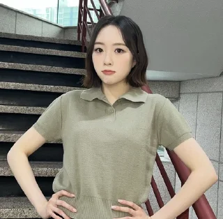 👯‍♀️ que depressão o que? ela já superou isso [@elris], sticker Telegram 10 sur 11
