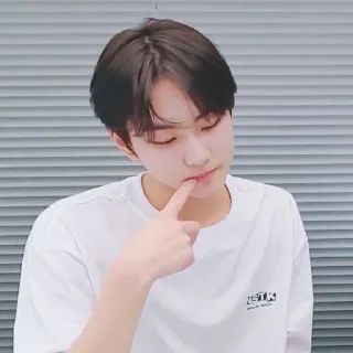 🤔 o que há com o dinheiro?, sticker Telegram 21 sur 48