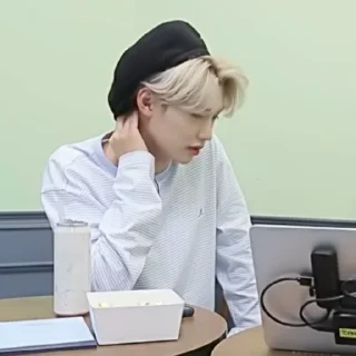 🌁 Felix,, sticker Telegram 10 sur 92