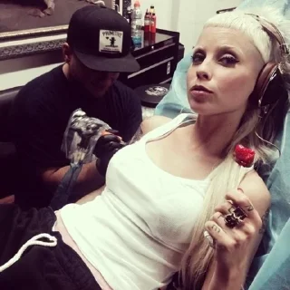 👀 emoji 🐁 Yo-Landi (Die Antwoord) Telegram sticker 1 of 14